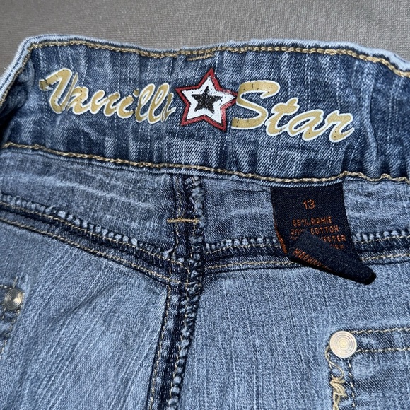 Shorts - Picture 3 of 3